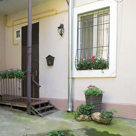 Cozy Apartment On Yevreiska Street Odessa Luaran gambar